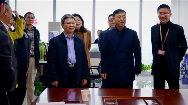 省委宣傳部副部長郎道先 蒞臨文演教育指導(dǎo)工作